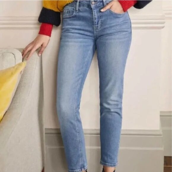 BODEN Denim Girlfriend Mid Rise Light Blue Jeans Size 4P Stretch Casual Classic - Picture 1 of 7